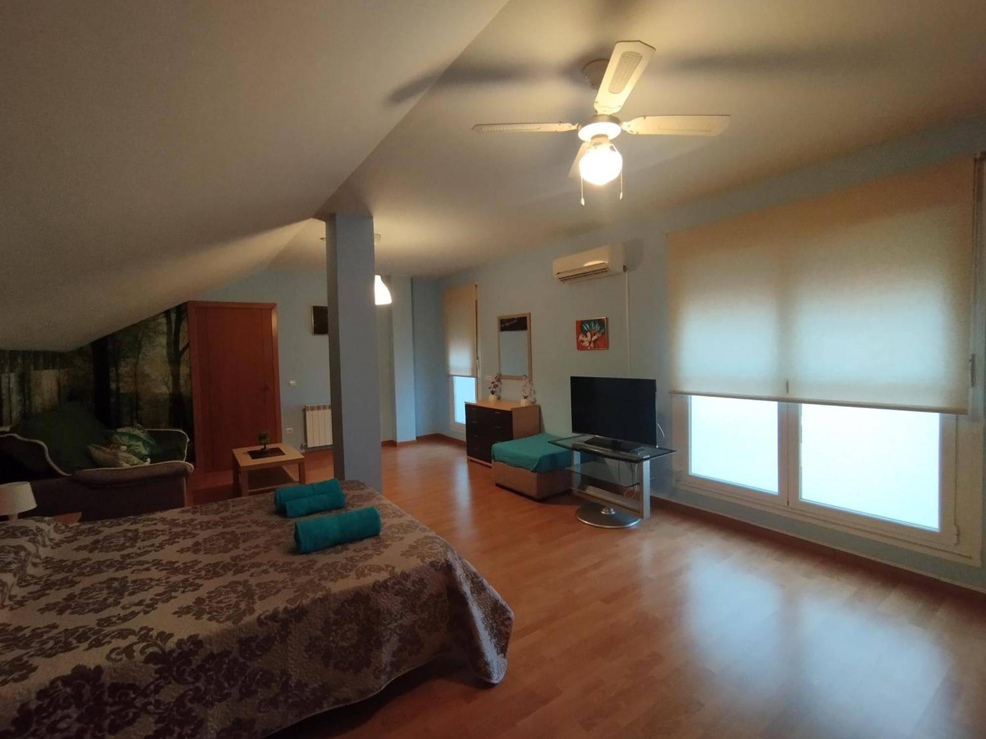 Apartamento Alhondiga Хервас Экстерьер фото